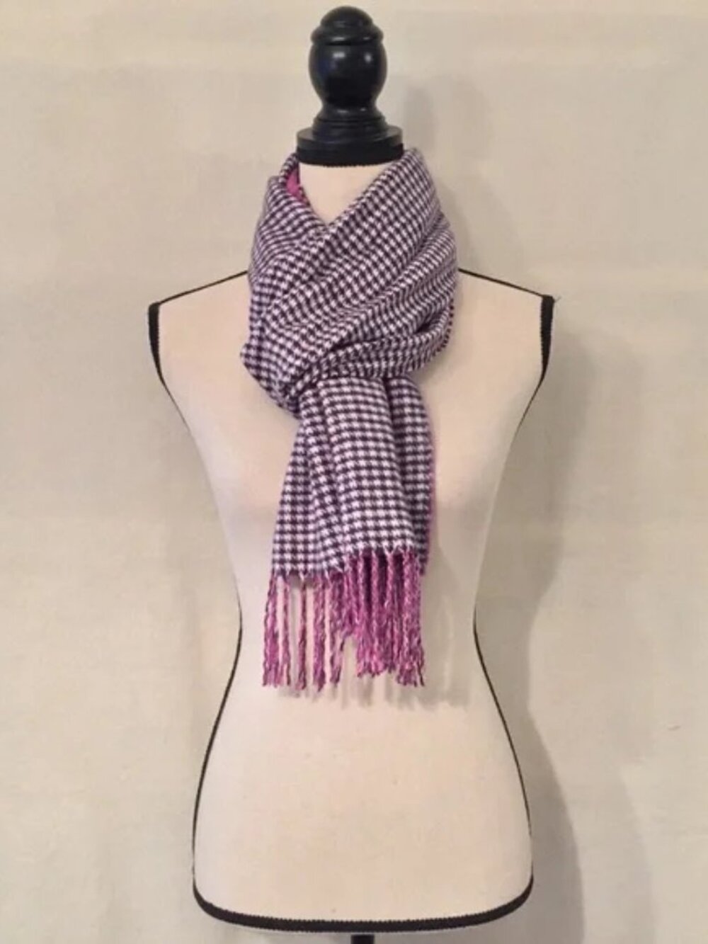 Lands' End purple white magenta houndstooth oblong scarf